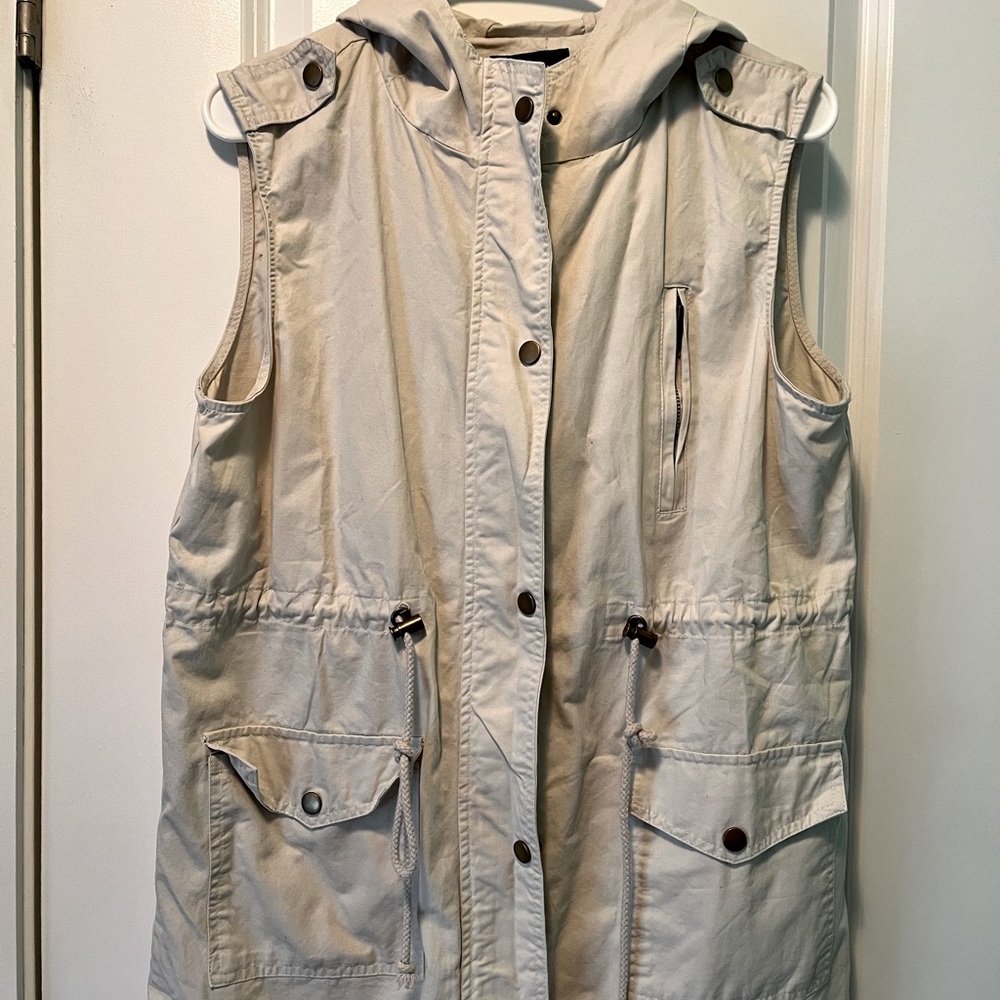 Hooded Cargo Vest by Zenana